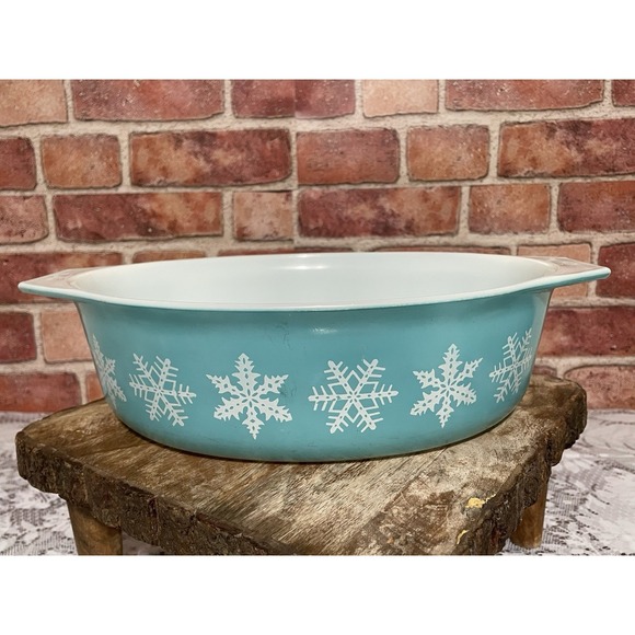 Pyrex Other - Vintage Pyrex Casserole Baking Dish Turquoise Snowflake 1-1/2 Qt 043 Oval No Lid